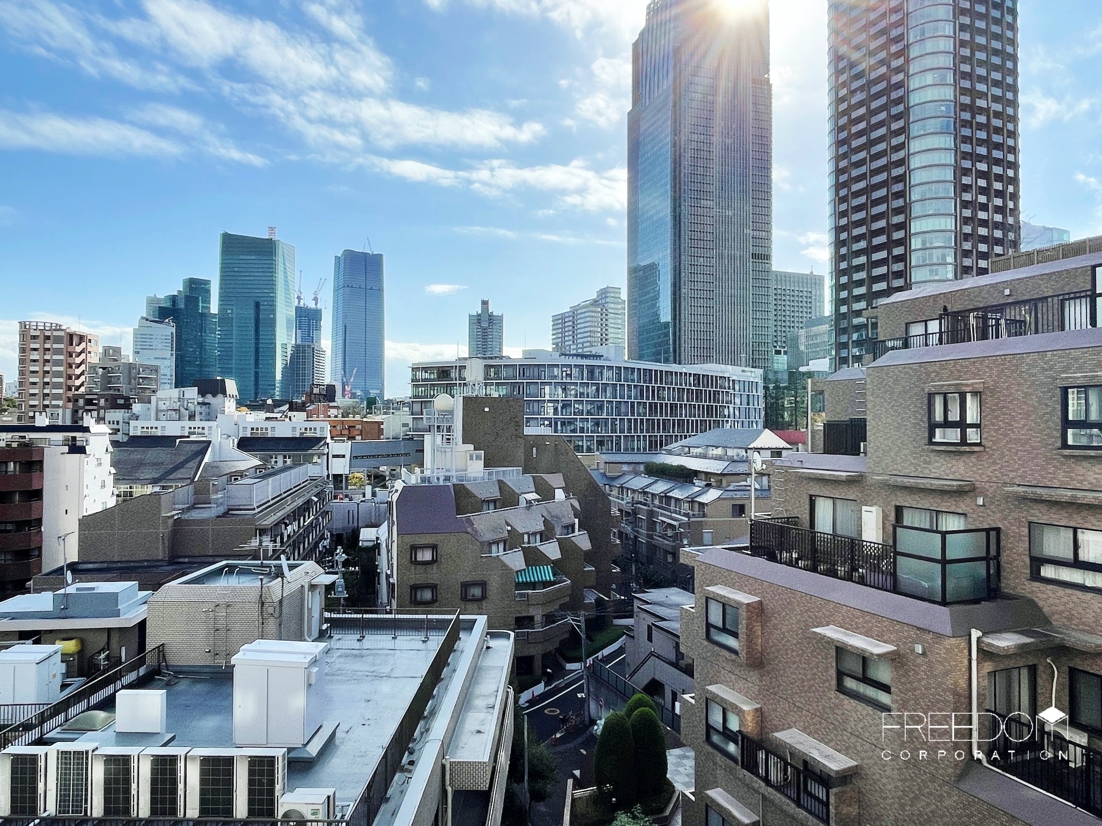 // リノベ済 // デザイナーの住まいを引き継ぐ|シャトー赤坂台 - 物件情報 | 東京リノベ|都心で自分に合ったデザインが選べるリノベーション