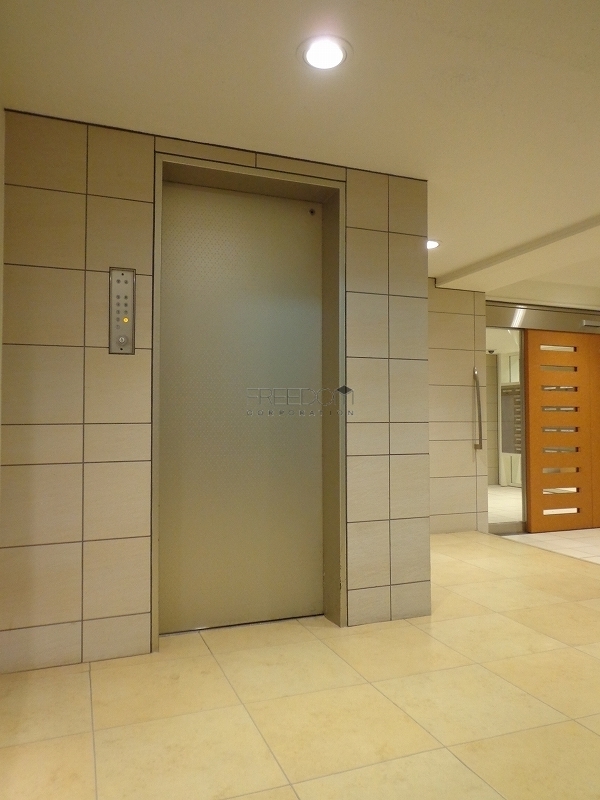 青山コーポラスのエレベーター