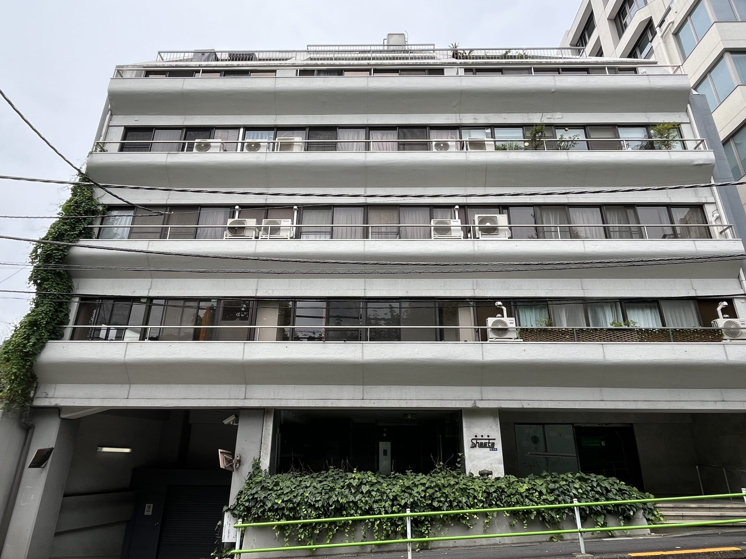 白金台シャスター