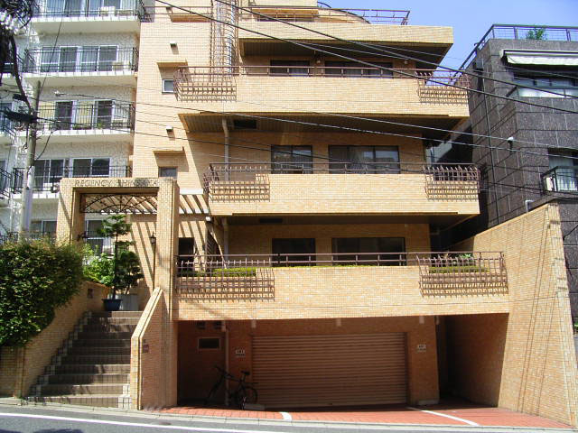 TERRACE HILL AOYAMA（旧・リージェンシー新坂）