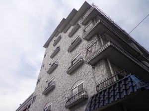 秀和赤坂檜町レジデンス外観共用部 (3)