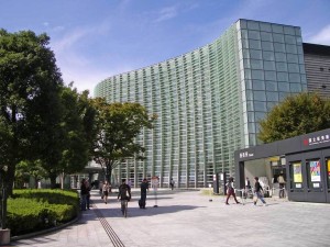国立新美術館