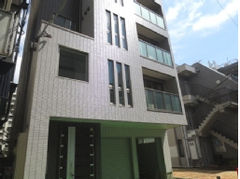 Tom’s　Minami　Aoyama（トムズ南青山）