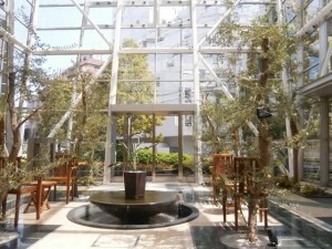 青山パークタワー