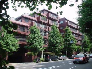 ドムス常盤松外観共用部 (10)