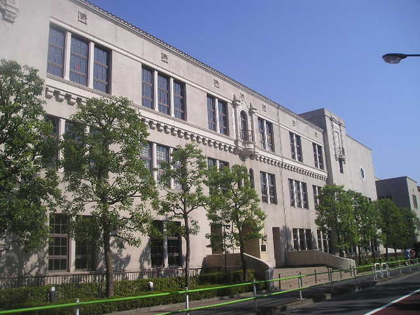 東洋英和 (2).jpg