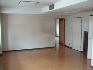 130ZA146_2_l.jpg