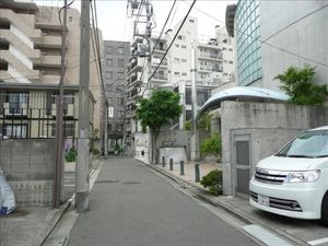 常磐松サマリヤマンション_前面道路.jpeg