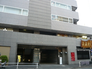 882_field02.jpg