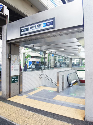 大江戸線麻布十番駅６番出口.jpg
