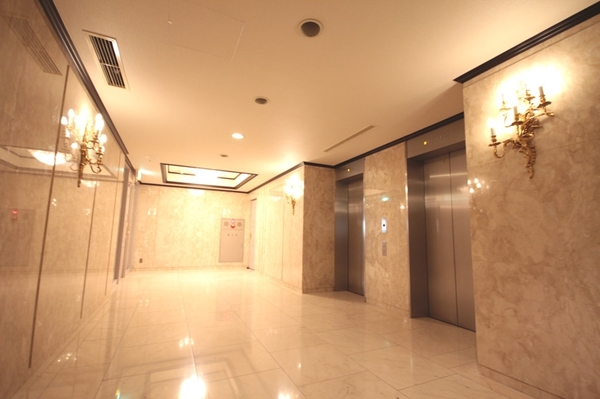 ドムス元麻布外観共用部 (13).jpg