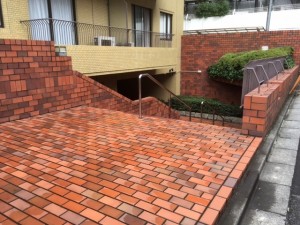 麻布ホームズ外観共用部 (3)