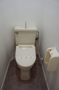 502トイレ