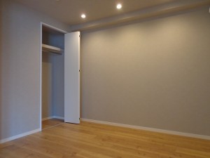 青山コーポラスの洋室のクローゼット