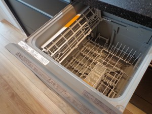 青山コーポラスのキッチン食洗器