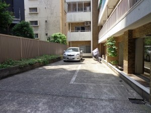アポセント千駄ヶ谷-駐車場写真