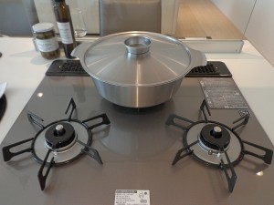 秀和六本木レジデンスの室内キッチン