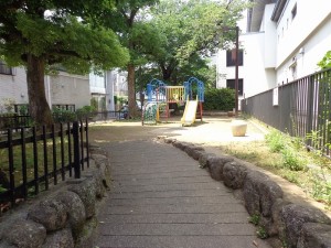 千駄ヶ谷4丁目児童遊園地 