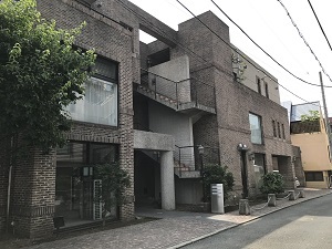 クレセントヒルズ