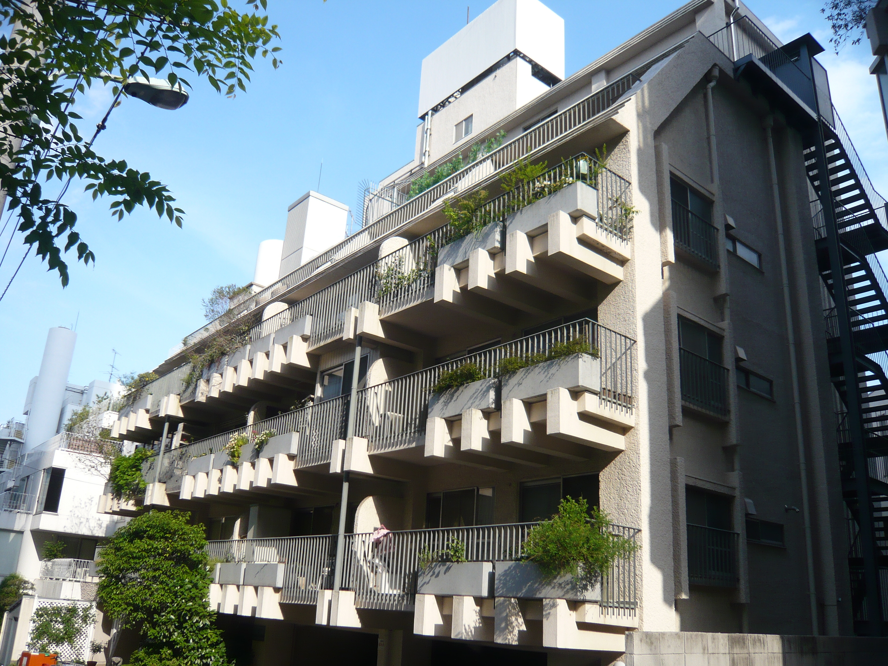 チサンマンション原宿