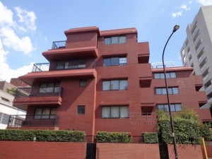 ドムス青山-外観共用部