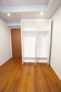 洋室1クローゼット