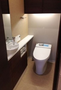 4階トイレ加工