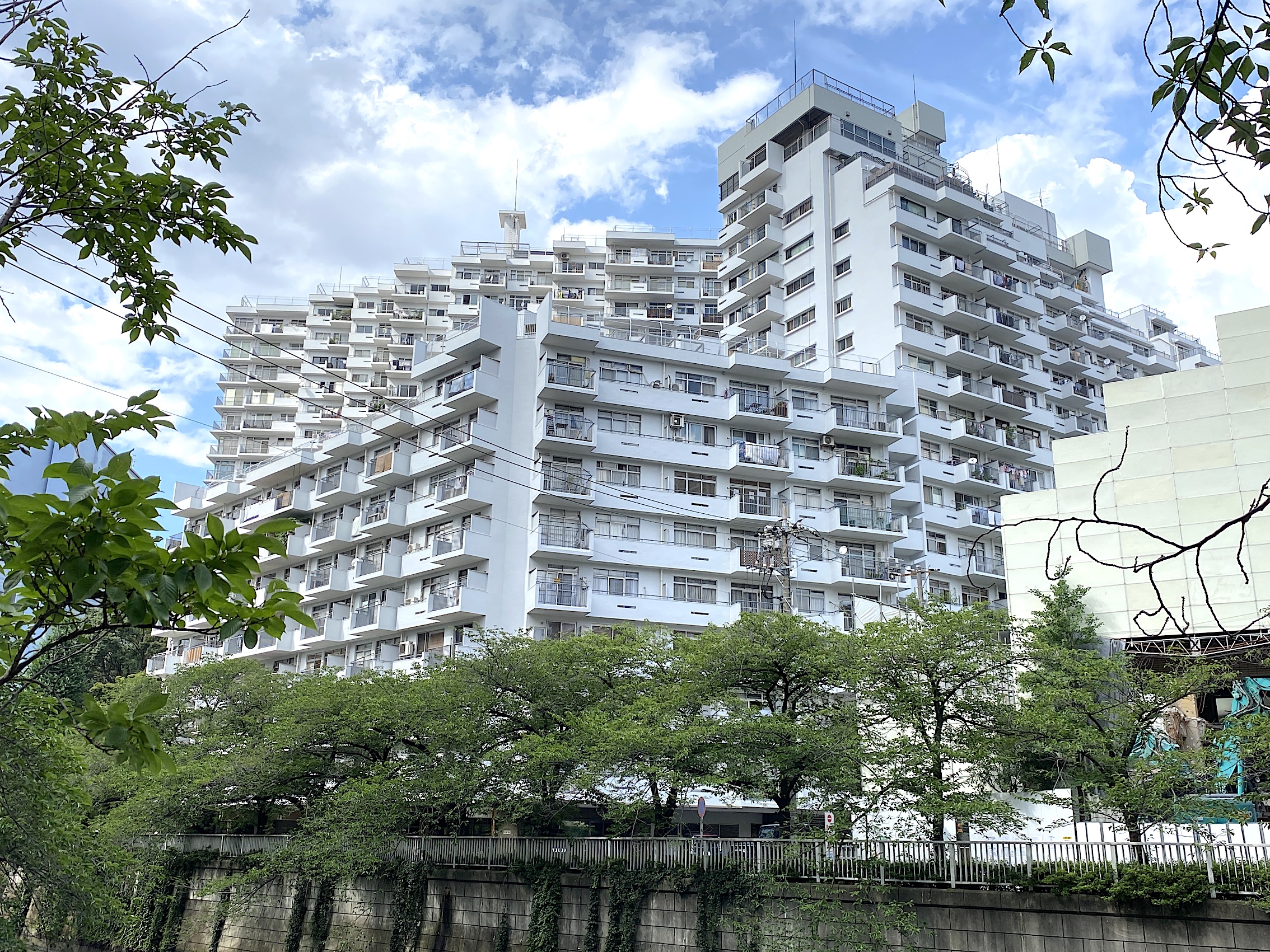 マンション雅叙苑